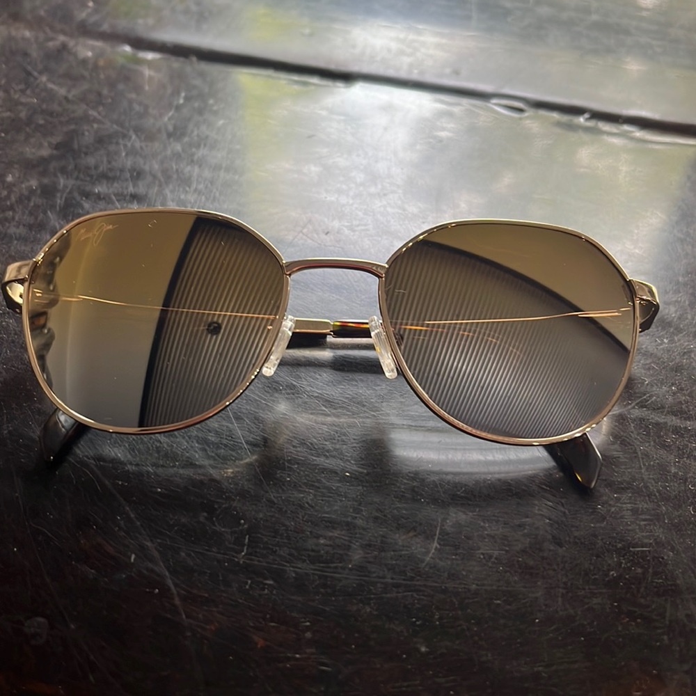 Authentic Maui Jim Hukilau